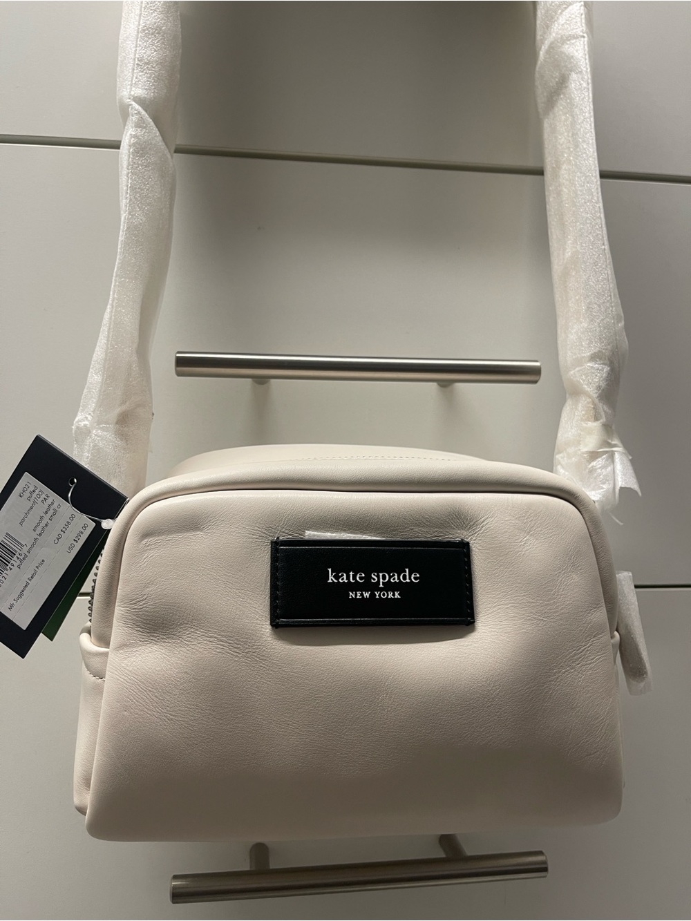 Kate Spade
New York puffed small leather crossbody bag - Picture 3 of 9